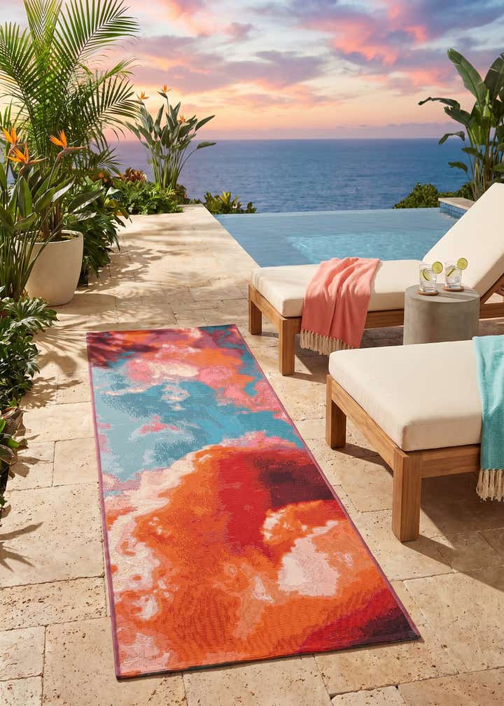 2' x 6' 1 Easy-Clean Modern Indoor / Outdoor Runner Rug