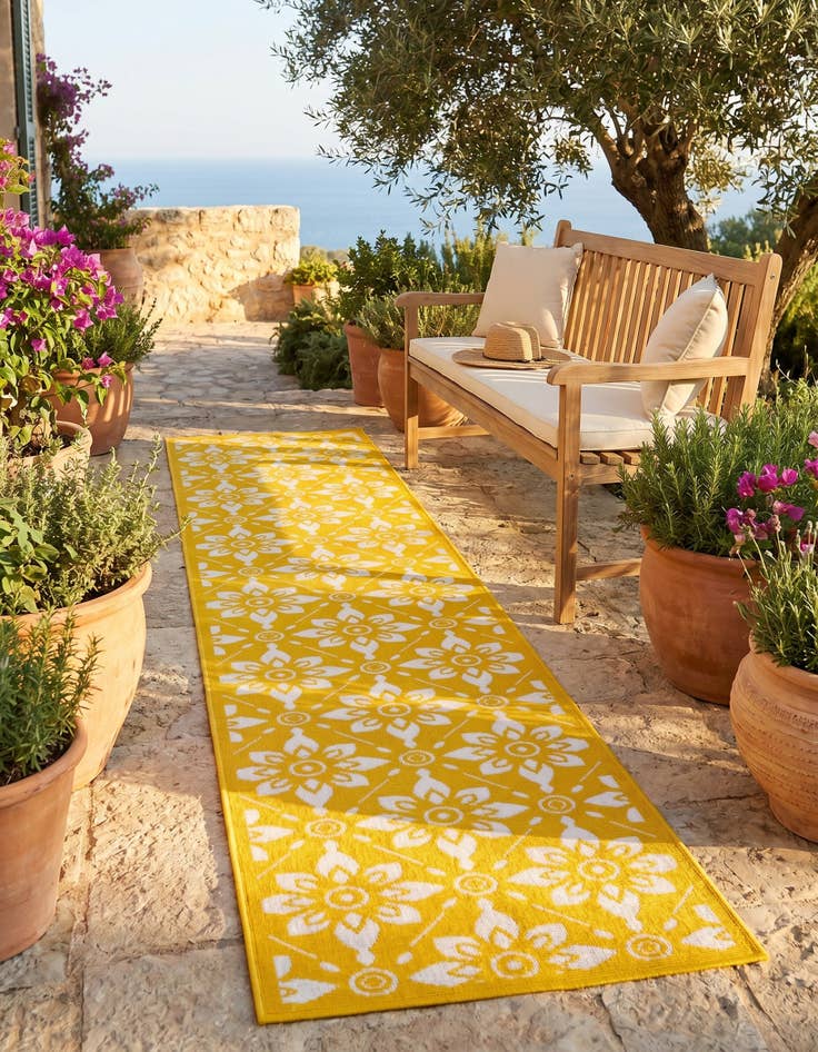Detail image of 2' x 8' Easy-Clean Trellis Indoor / Outdoor Runner Rug