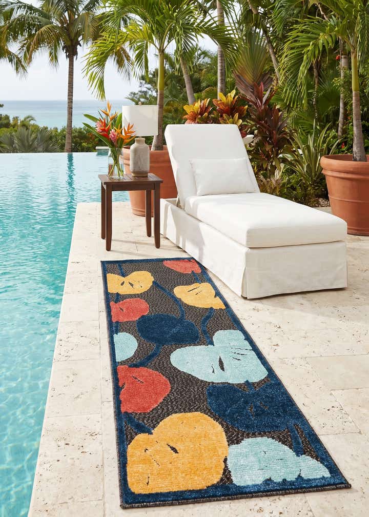 2' x 6' Easy-Clean Belize Indoor / Outdoor Runner Rug