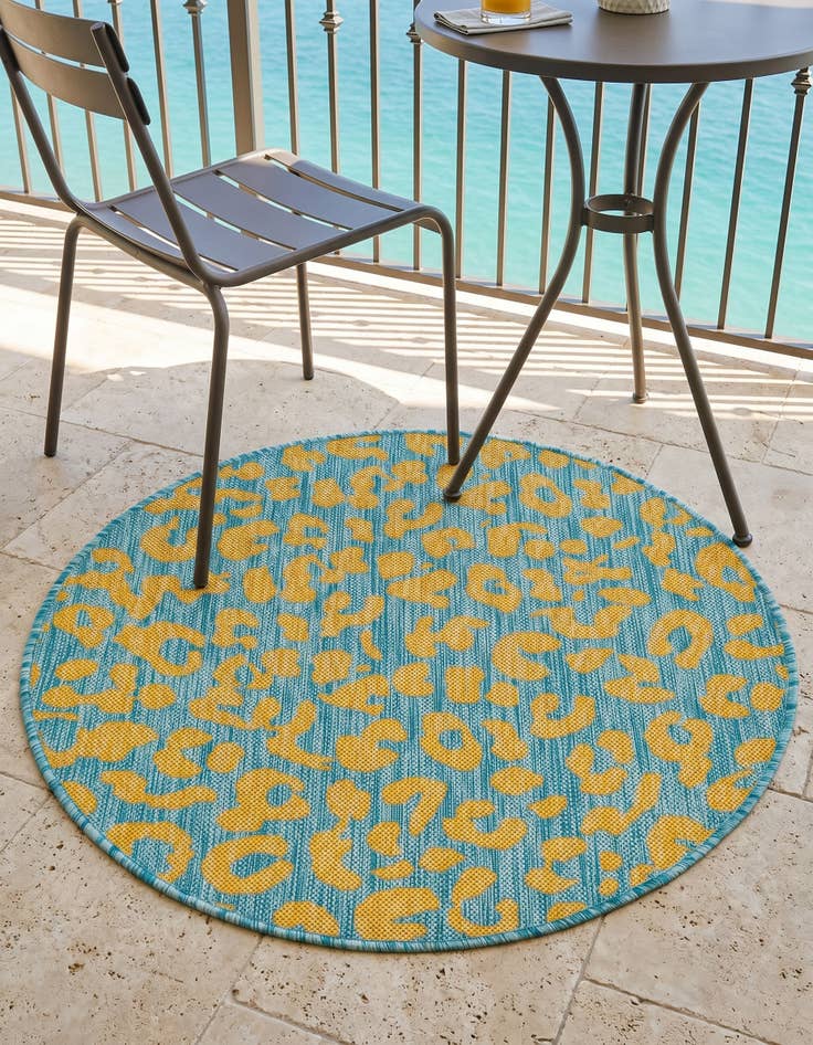 Detail image of 3' x 3' Easy-Clean Safari Indoor / Outdoor Round Rug