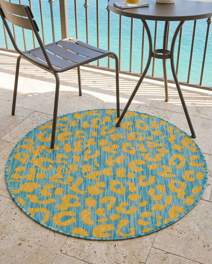 Detail image of 3' x 3' Easy-Clean Safari Indoor / Outdoor Round Rug