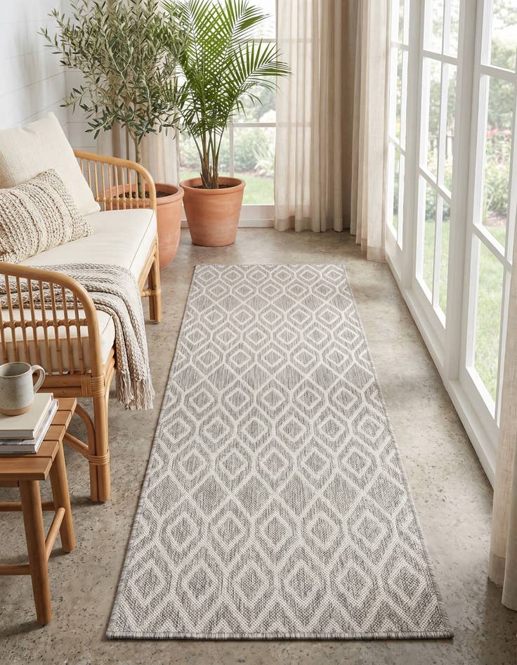 Detail image of 2' x 6' Easy-Clean Jill Zarin Turks and Caicos Indoor / Outdoor Runner Rug