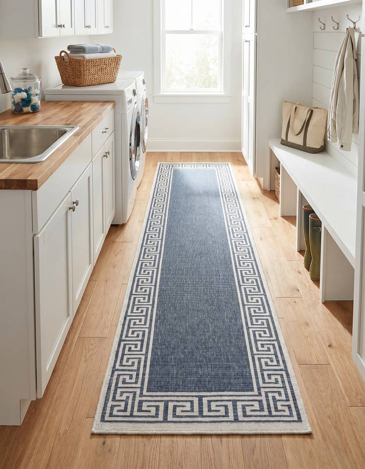 Detail image of 2' x 8' Easy-Clean Coastal Indoor / Outdoor Runner Rug
