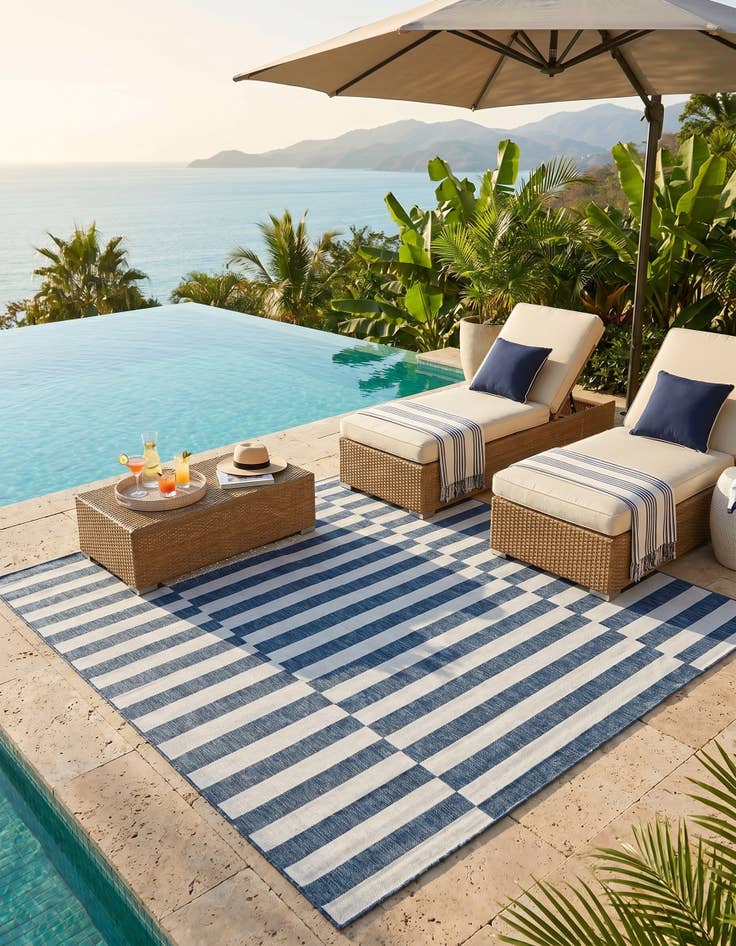 Detail image of 10' x 10' Easy-Clean Ribbon Indoor / Outdoor Square Rug