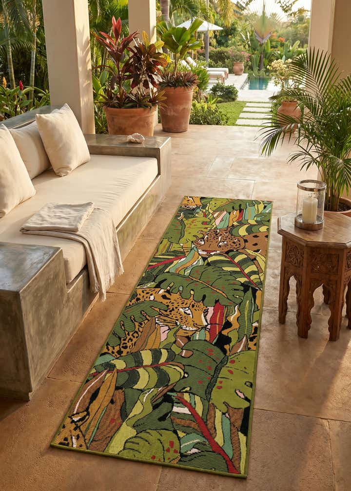 2' x 6' Easy-Clean Botanical Indoor / Outdoor Runner Rug