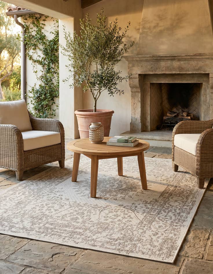 Detail image of 5' 3 x 7' Easy-Clean Traditional Indoor / Outdoor Rug
