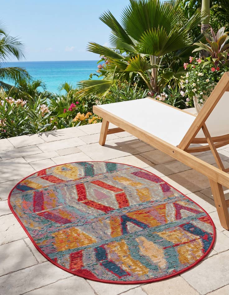 Detail image of 2' 2 x 3' Easy-Clean Modern Indoor / Outdoor Oval Rug