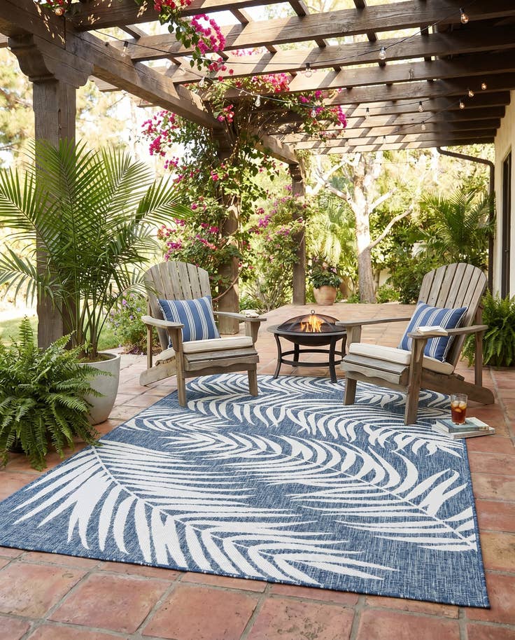 Detail image of 5' 3 x 8' Easy-Clean Botanical Indoor / Outdoor Rug