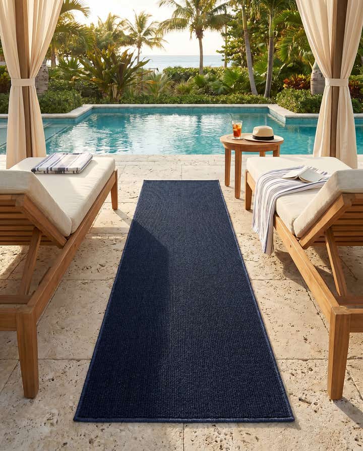 2' x 6' 1 Easy-Clean Solid Indoor / Outdoor Runner Rug