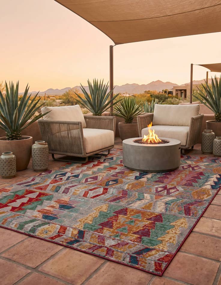 Detail image of 7' 10 x 10' Easy-Clean Modern Indoor / Outdoor Rug