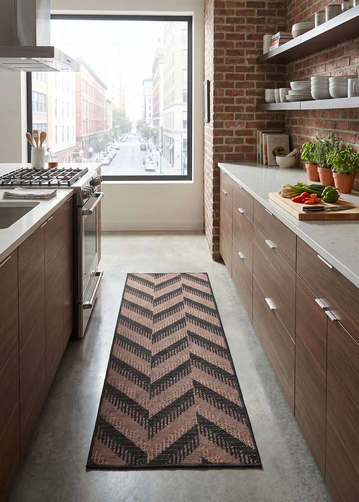 2' 2 x 6' Easy-Clean Modern Indoor / Outdoor Runner Rug