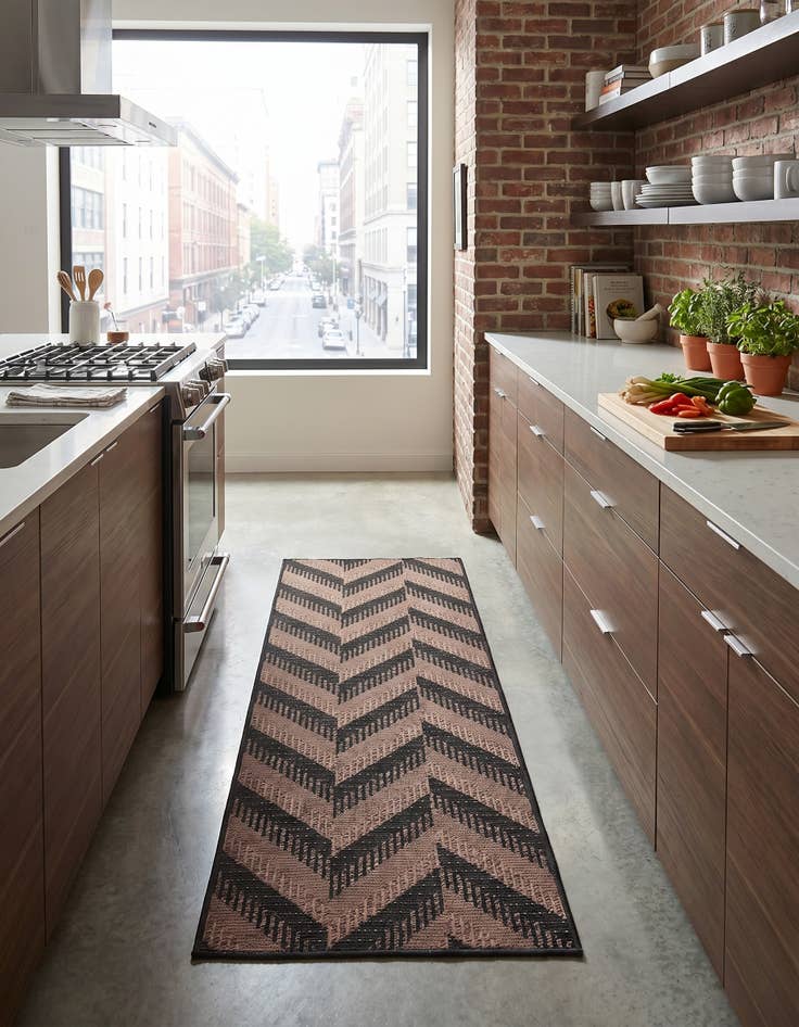 Detail image of 2' 2 x 6' Easy-Clean Modern Indoor / Outdoor Runner Rug