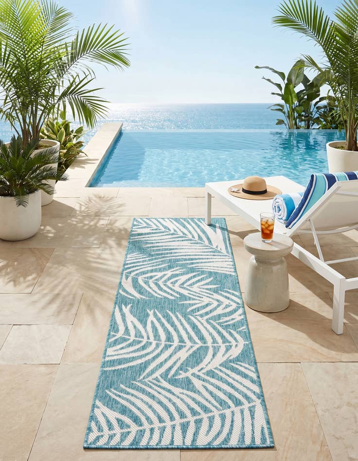 Detail image of 2' x 6' Easy-Clean Botanical Indoor / Outdoor Runner Rug