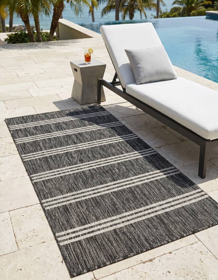 Detail image of 3' x 5' 3 Easy-Clean Jill Zarin Anguilla Indoor / Outdoor Rug