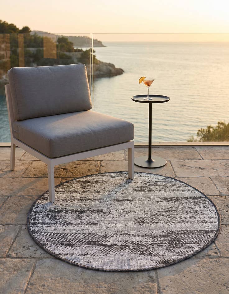 Detail image of 3' x 3' Easy-Clean Modern Indoor / Outdoor Round Rug