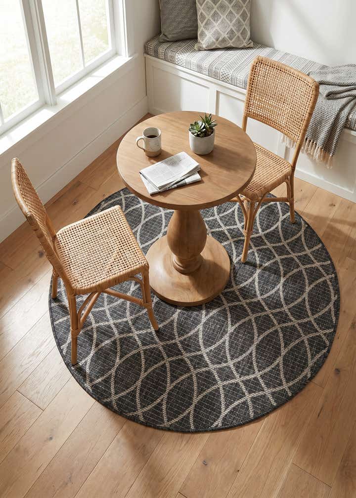 4' x 4' Easy-Clean Lattice Indoor / Outdoor Round Rug