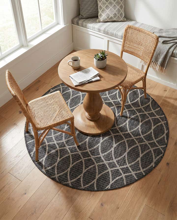 4' x 4' Easy-Clean Lattice Indoor / Outdoor Round Rug