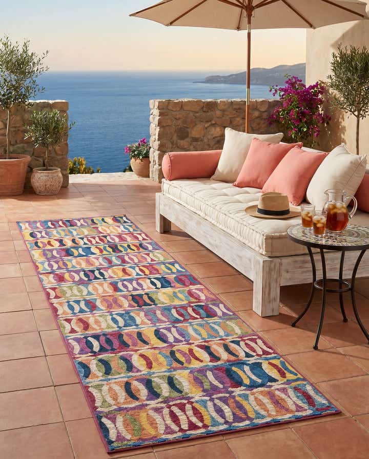 2' 7 x 10' Easy-Clean Modern Indoor / Outdoor Runner Rug