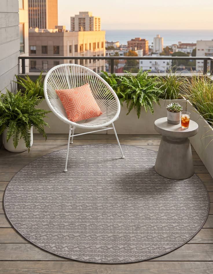 Detail image of 6' x 6' Easy-Clean Modern Indoor / Outdoor Round Rug