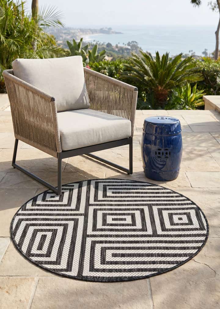 3' x 3' Easy-Clean Modern Indoor / Outdoor Round Rug
