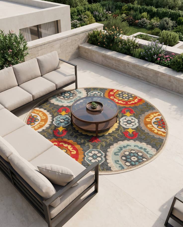 Detail image of 6' x 6' Easy-Clean Casablanca Indoor / Outdoor Round Rug