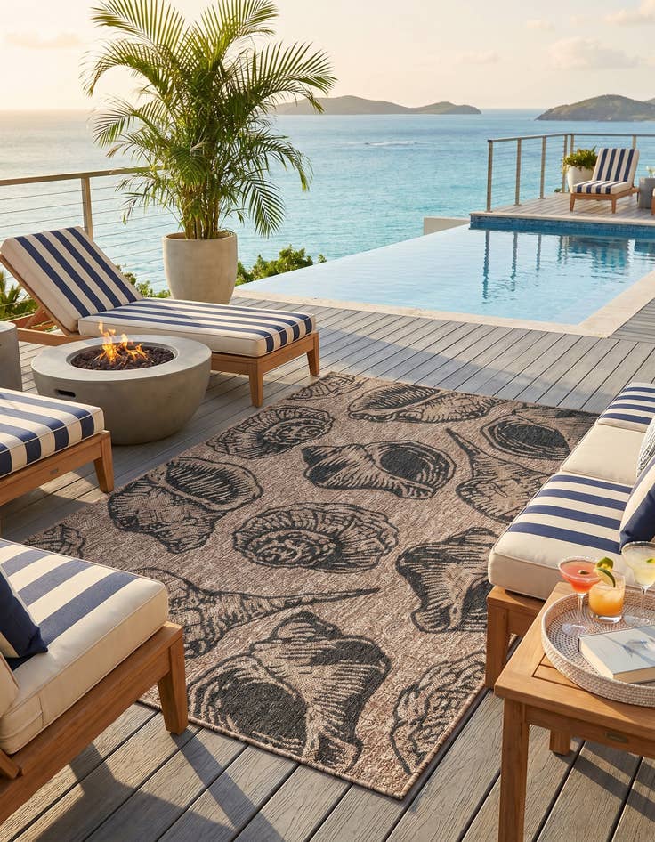 Detail image of 4' x 6' Easy-Clean Coastal Indoor / Outdoor Rug