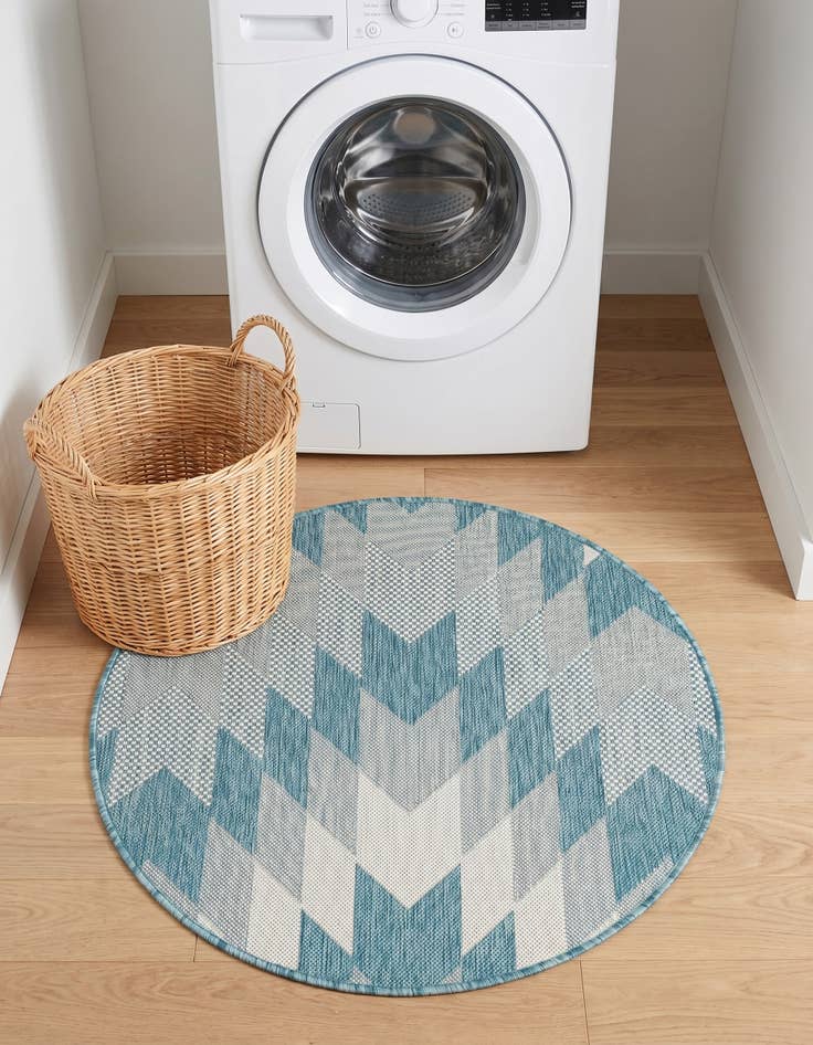 Detail image of 3' x 3' Easy-Clean Modern Indoor / Outdoor Round Rug