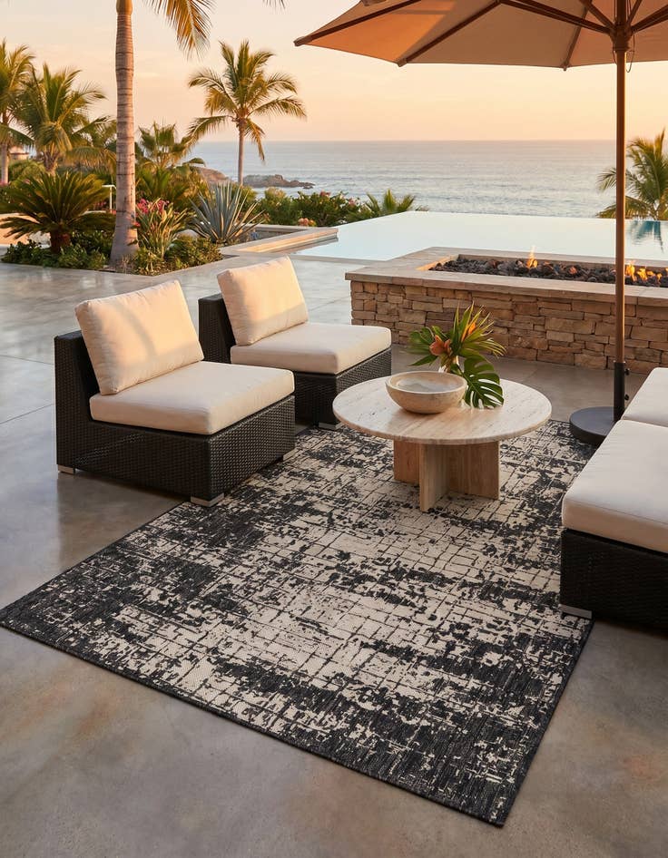 Detail image of 5' 3 x 8' Easy-Clean Modern Indoor / Outdoor Rug