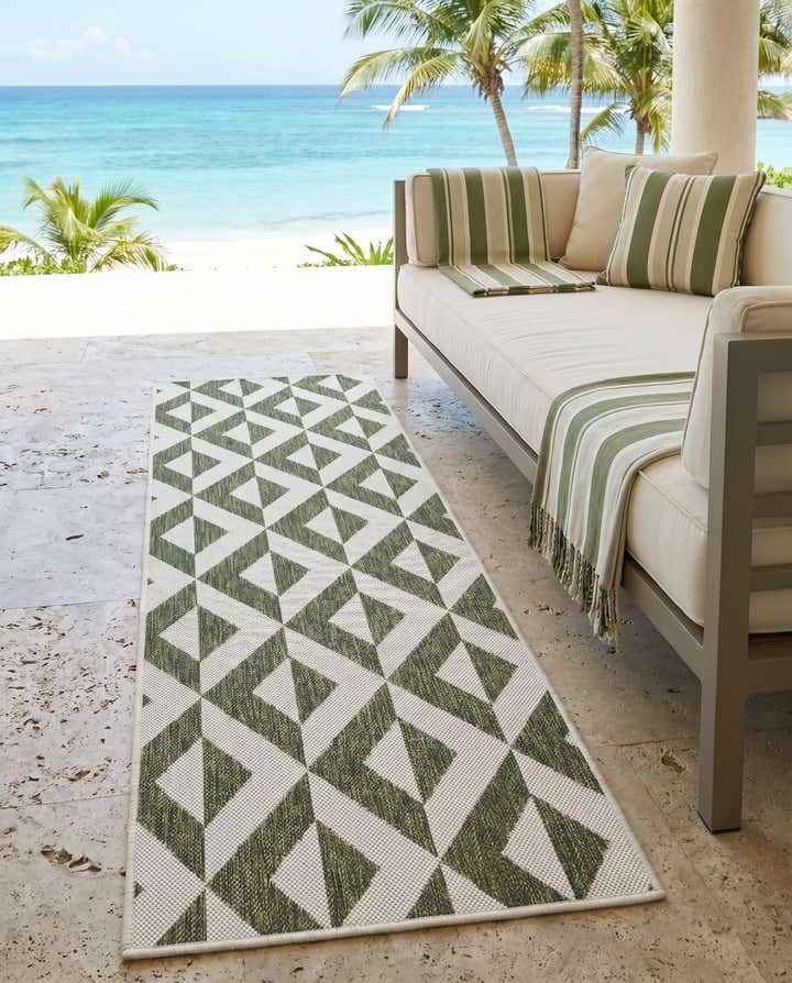 2' x 6' Easy-Clean Jill Zarin Napa Indoor / Outdoor Runner Rug