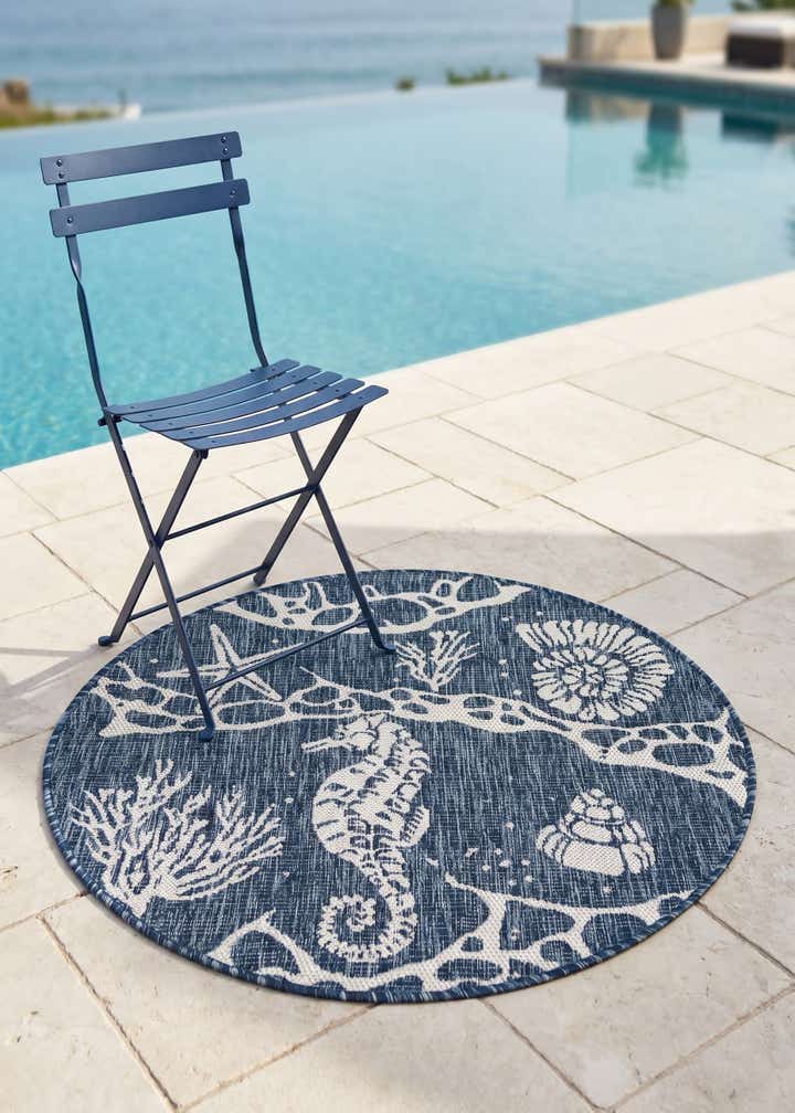 3' x 3' Easy-Clean Coastal Indoor / Outdoor Round Rug