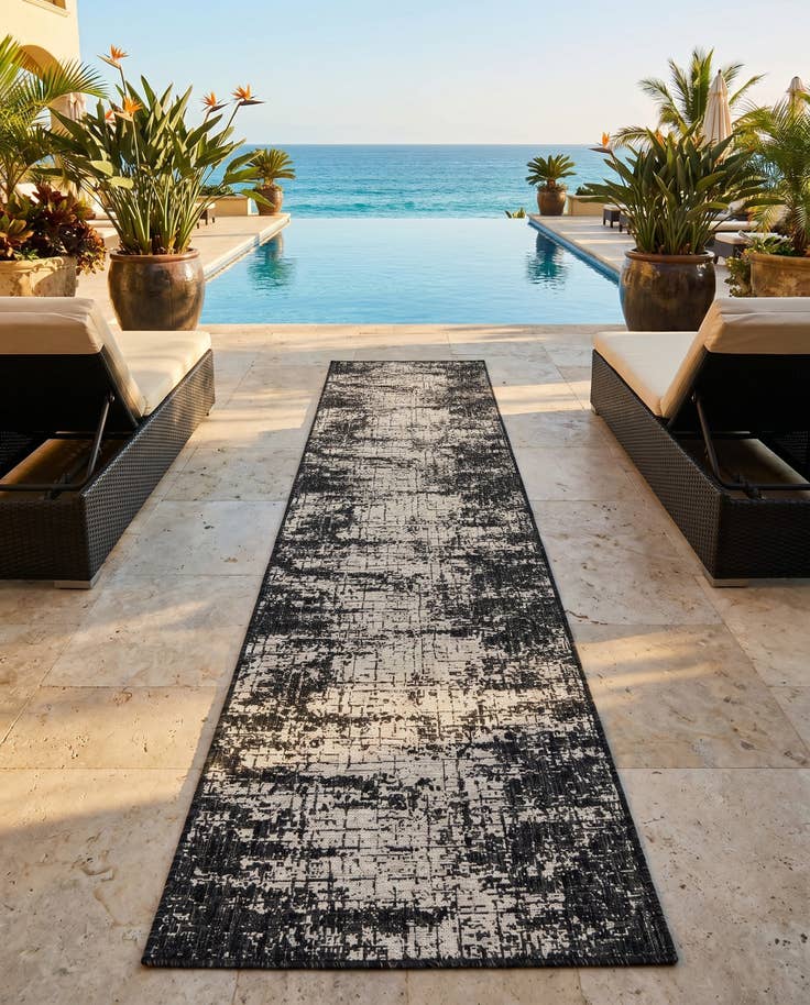 Detail image of 2' 7 x 12' Easy-Clean Modern Indoor / Outdoor Runner Rug