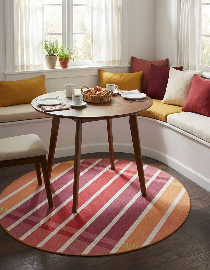 Detail image of 4' x 4' Easy-Clean Ribbon Indoor / Outdoor Round Rug