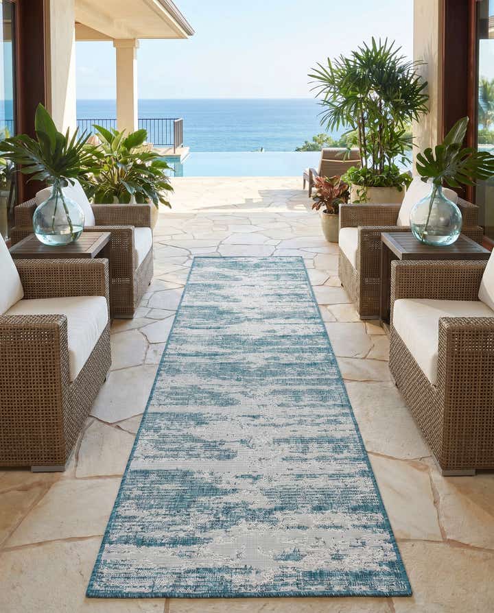 2' 7 x 10' Easy-Clean Modern Indoor / Outdoor Runner Rug