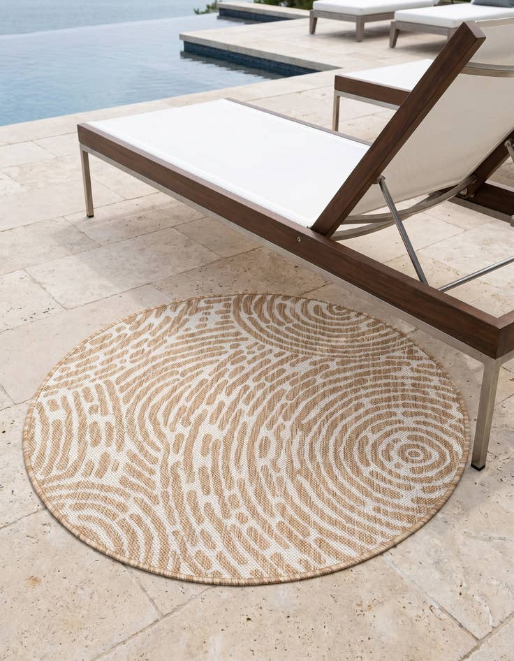Detail image of 3' x 3' Easy-Clean Modern Indoor / Outdoor Round Rug