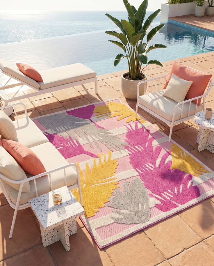 Detail image of 4' x 6' Easy-Clean Aruba Indoor / Outdoor Rug