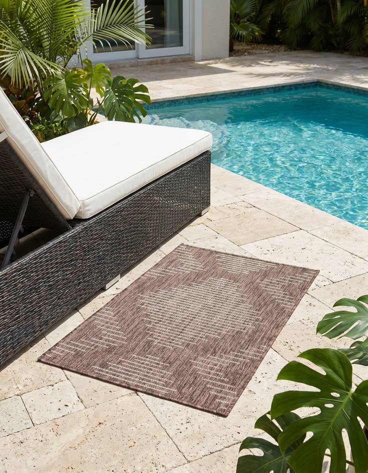 Detail image of 2' x 3' Easy-Clean Modern Indoor / Outdoor Rug