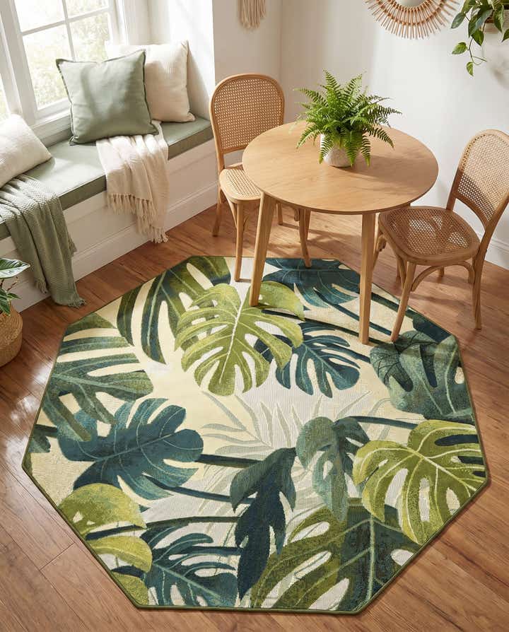 5' 3 x 5' 3 Easy-Clean Botanical Indoor / Outdoor Octagon Rug