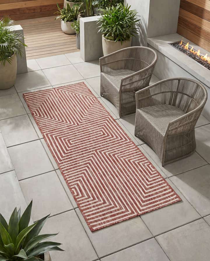 2' x 5' 3 Easy-Clean Modern Indoor / Outdoor Runner Rug