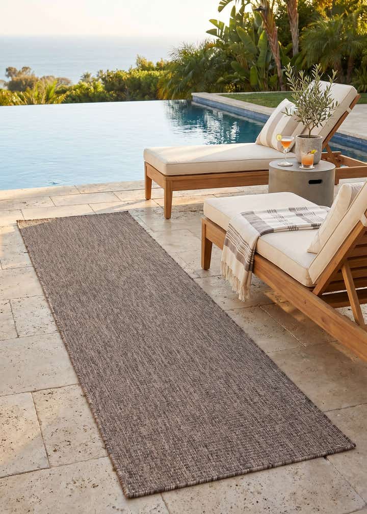 2' x 6' Easy-Clean Solid Indoor / Outdoor Runner Rug