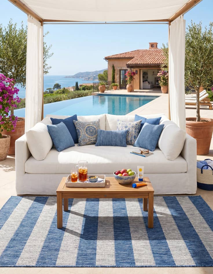 Detail image of 5' 3 x 8' Easy-Clean Striped Indoor / Outdoor Rug