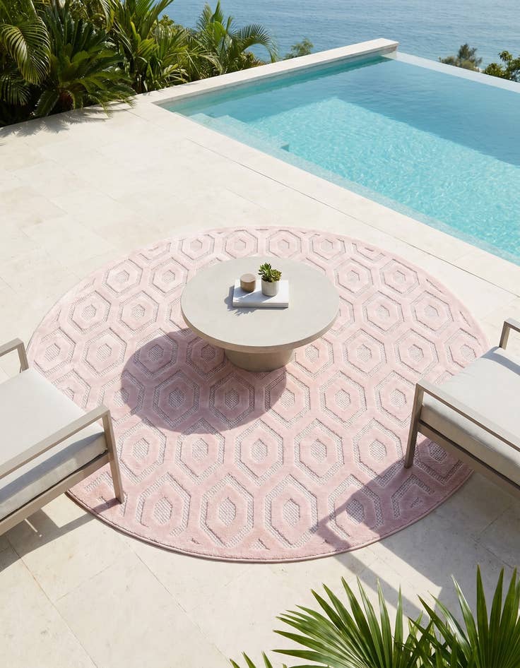 Detail image of 7' x 7' Easy-Clean Trellis Textured Indoor / Outdoor Round Rug