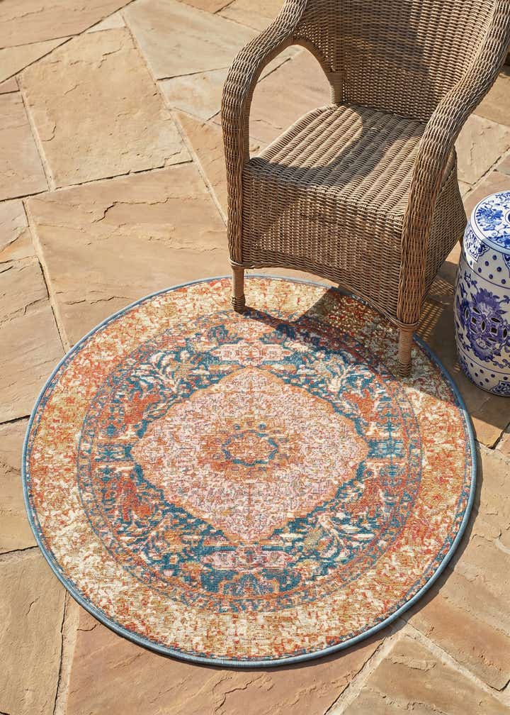 3' x 3' Easy-Clean Traditional Indoor / Outdoor Round Rug