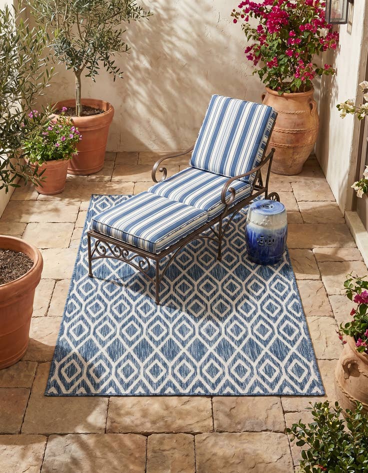 Detail image of 3' x 5' 3 Easy-Clean Jill Zarin Turks and Caicos Indoor / Outdoor Rug