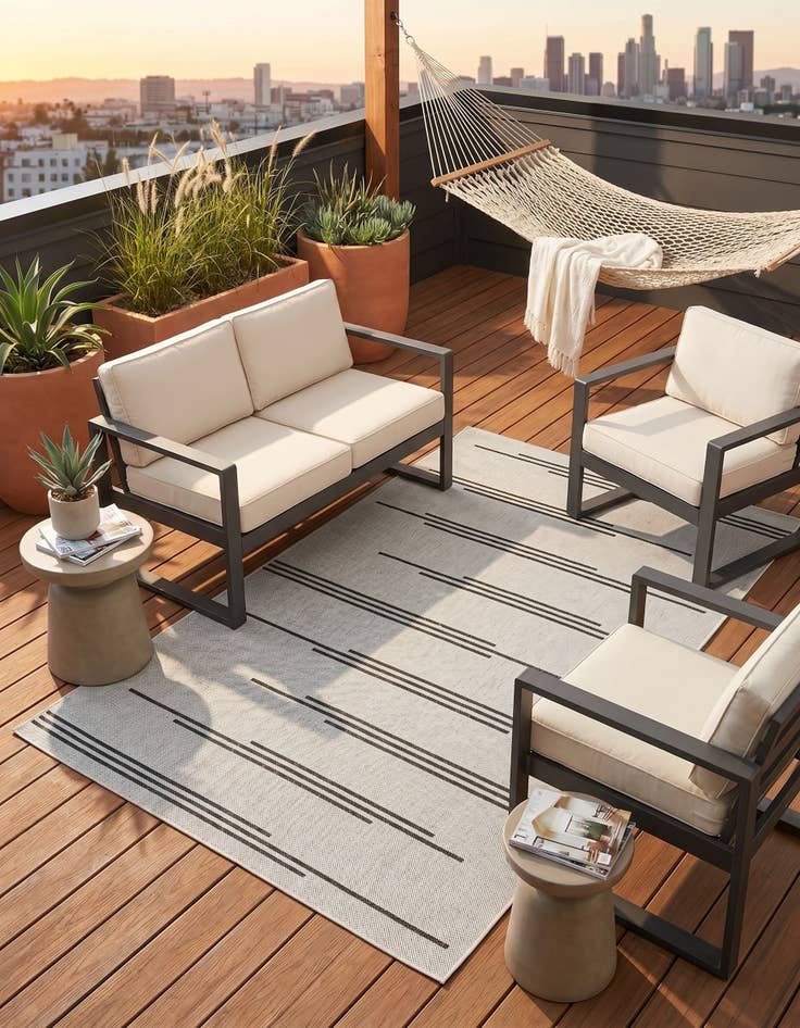 Detail image of 4' x 6' Easy-Clean Modern Indoor / Outdoor Rug