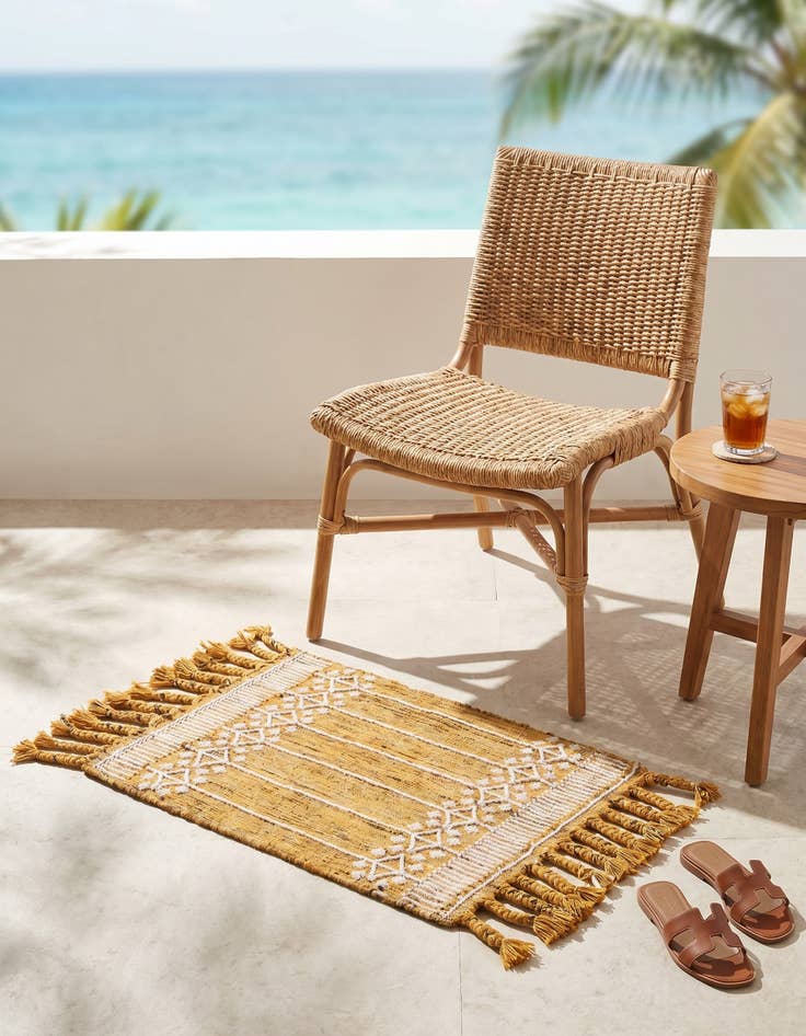 Detail image of 2' x 3' 1 Easy-Clean Eco Bohemian Indoor / Outdoor Rug