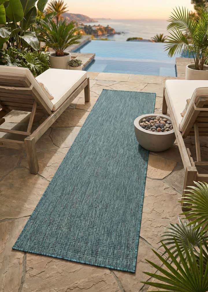 2' x 6' Easy-Clean Solid Indoor / Outdoor Runner Rug
