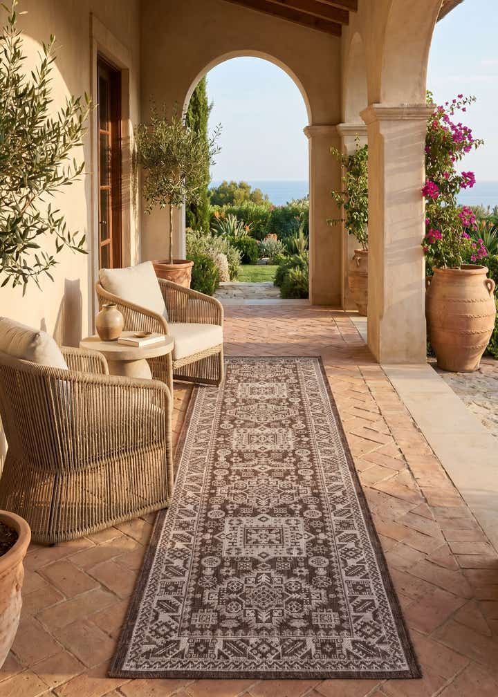 2' 7 x 12' Easy-Clean Aztec Indoor / Outdoor Runner Rug