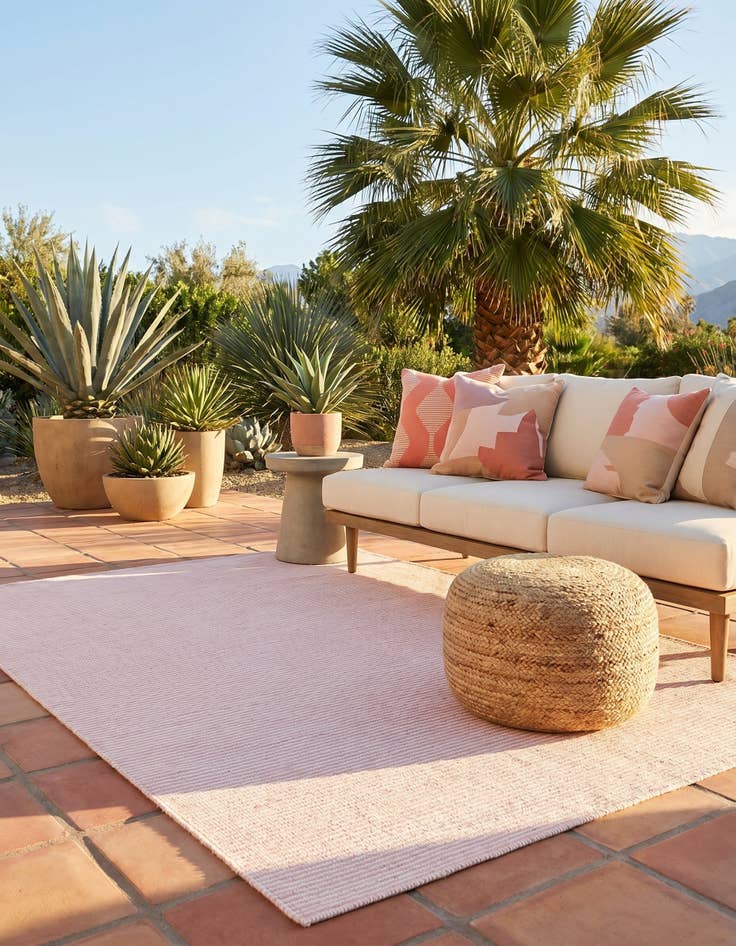 Detail image of 5' 1 x 8' Easy-Clean Jill Zarin Palm Springs Indoor / Outdoor Rug