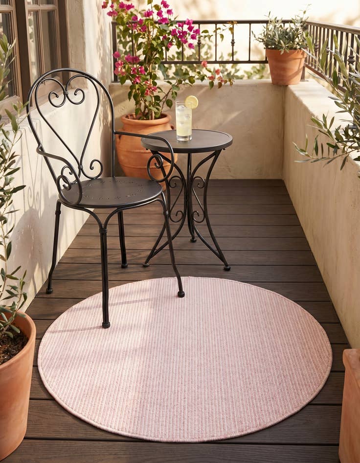 Detail image of 3' 3 x 3' 3 Easy-Clean Jill Zarin Palm Springs Indoor / Outdoor Round Rug