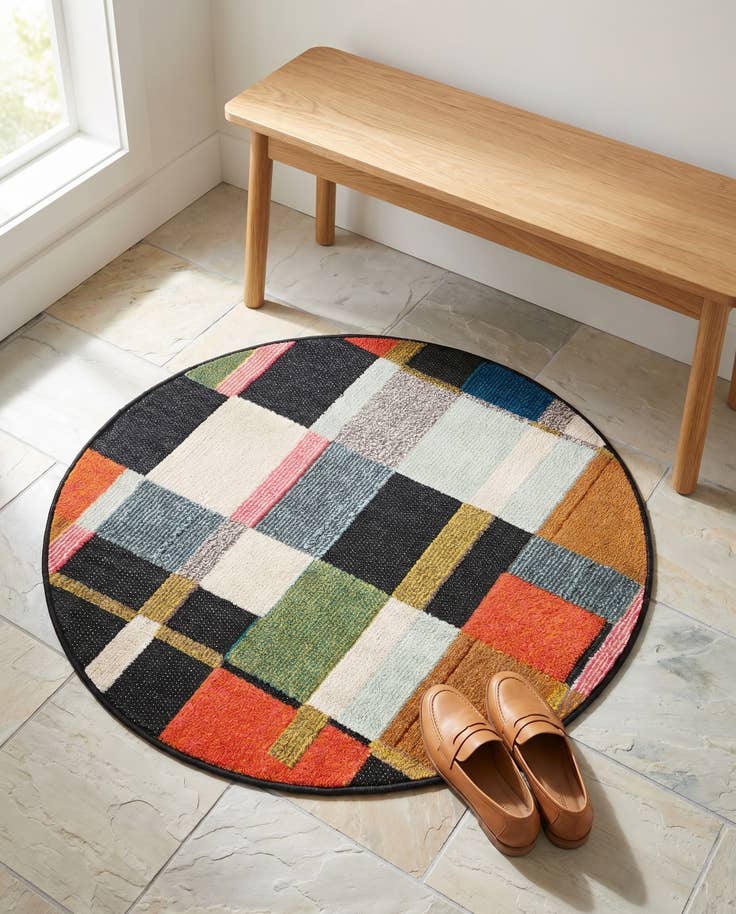 Detail image of 3' x 3' Easy-Clean Casablanca Indoor / Outdoor Round Rug